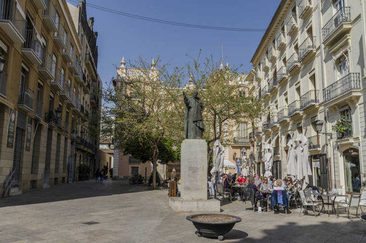 80 - Valencia - plaza Arzobispo